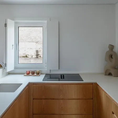 3 Olives House - By 3 Marias