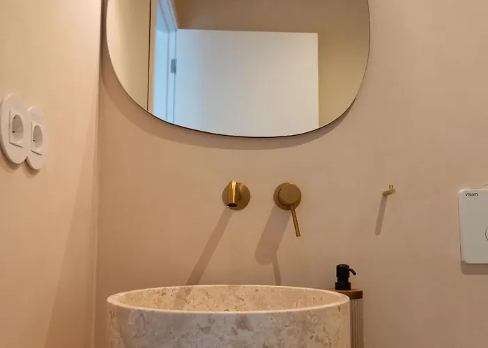 3 Olives House - By 3 Marias